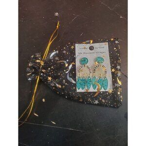New Ten Thousand Villages Summer Rain Earrings Dangle Green Handmade i